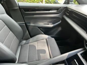 Porsche Macan 100kWh 4S Auto 4WD 5dr