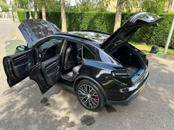 Porsche Macan 100kWh 4S Auto 4WD 5dr