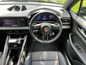 Porsche Macan 100kWh 4S Auto 4WD 5dr
