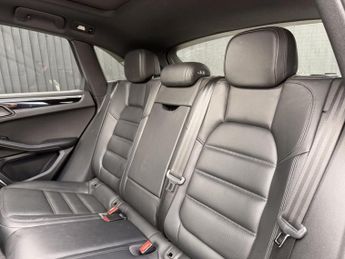 Porsche Macan 3.0 TD V6 S PDK 4WD Euro 6 (s/s) 5dr
