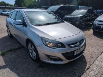 Vauxhall Astra 1.6 16v SRi Hatchback 5dr Petrol Manual Euro 5 (115 ps)