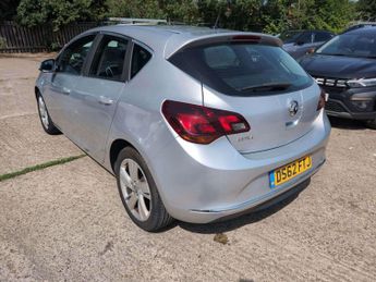 Vauxhall Astra 1.6 16v SRi Hatchback 5dr Petrol Manual Euro 5 (115 ps)