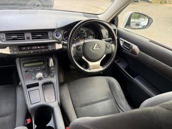 Lexus CT 1.8 200h Advance Hatchback 5dr Petrol Hybrid CVT Euro 6 (s/s) (1
