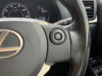Lexus CT 1.8 200h Advance Hatchback 5dr Petrol Hybrid CVT Euro 6 (s/s) (1