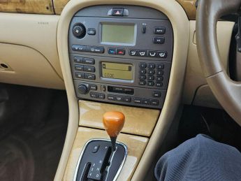 Jaguar X-Type 2.5 V6 SE (AWD) 4dr