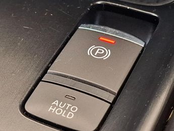 Nissan Qashqai 1.3 DIG-T MHEV N-Connecta XTRON Euro 6 (s/s) 5dr
