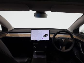 Tesla Model 3 Standard Range Plus Auto RWD 4dr