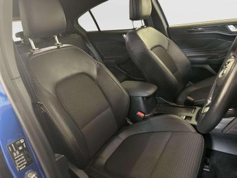 Ford Focus 1.0T EcoBoost MHEV ST-Line X Edition Hatchback 5dr Petrol Manual