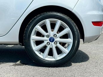 Ford Fiesta 1.0T EcoBoost Titanium Powershift Euro 6 5dr