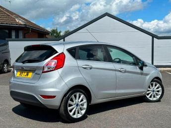 Ford Fiesta 1.0T EcoBoost Titanium Powershift Euro 6 5dr