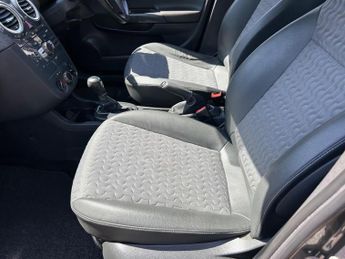 Vauxhall Corsa 1.4 16V SE Auto Euro 5 5dr