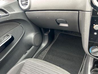 Vauxhall Corsa 1.2 16V Excite Euro 5 3dr (A/C)
