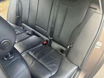 BMW 3 Series 2.0 318d SE Touring Euro 5 (s/s) 5dr