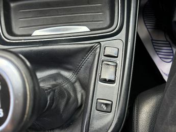 BMW 3 Series 2.0 318d SE Touring Euro 5 (s/s) 5dr