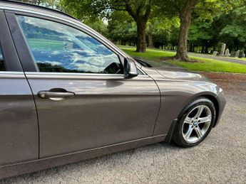 BMW 3 Series 2.0 318d SE Touring Euro 5 (s/s) 5dr