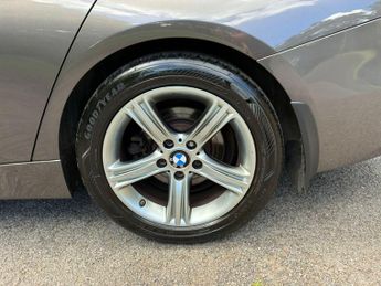 BMW 3 Series 2.0 318d SE Touring Euro 5 (s/s) 5dr