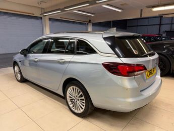 Vauxhall Astra 1.6 CDTi Elite Nav Sports Tourer Auto Euro 6 5dr