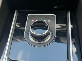 Jaguar F-PACE 2.0 D180 R-Sport Auto AWD Euro 6 (s/s) 5dr