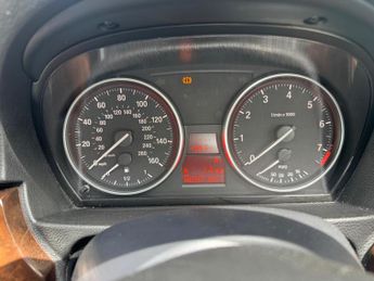 BMW 3 Series 3.0 325i SE Steptronic Euro 5 4dr