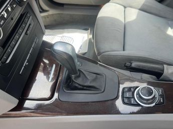 BMW 3 Series 3.0 325i SE Steptronic Euro 5 4dr