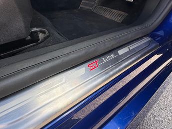 Ford Focus 1.5T EcoBoost ST-Line Auto Euro 6 (s/s) 5dr