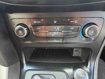 Ford Focus 1.5T EcoBoost ST-Line Auto Euro 6 (s/s) 5dr