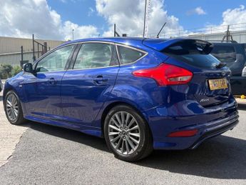 Ford Focus 1.5T EcoBoost ST-Line Auto Euro 6 (s/s) 5dr
