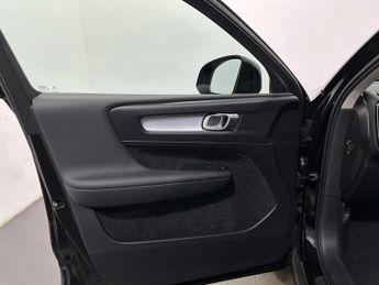 Volvo XC40 2.0 D3 Momentum Euro 6 (s/s) 5dr