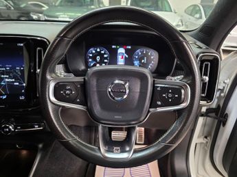Volvo XC40 1.5 T3 R-Design Auto Euro 6 (s/s) 5dr