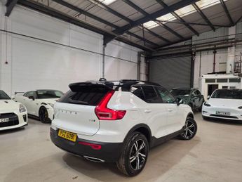 Volvo XC40 1.5 T3 R-Design Auto Euro 6 (s/s) 5dr