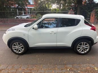 Nissan Juke 1.6 Acenta Premium Euro 5 (s/s) 5dr