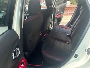 Nissan Juke 1.6 Acenta Premium Euro 5 (s/s) 5dr