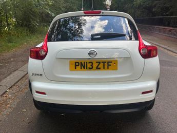 Nissan Juke 1.6 Acenta Premium Euro 5 (s/s) 5dr