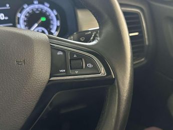 Skoda Kodiaq 2.0 TDI SE SUV 5dr Diesel DSG Euro 6 (s/s) (7 Seat) (150 ps)