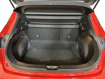 Nissan Qashqai 1.3 DIG-T MHEV Acenta Premium SUV 5dr Petrol Hybrid XTRON Euro 6
