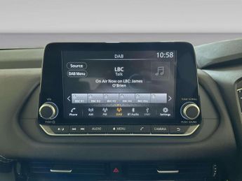 Nissan Qashqai 1.3 DIG-T MHEV Acenta Premium SUV 5dr Petrol Hybrid XTRON Euro 6