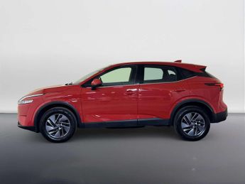 Nissan Qashqai 1.3 DIG-T MHEV Acenta Premium SUV 5dr Petrol Hybrid XTRON Euro 6
