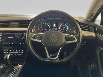 Volkswagen Passat 1.4 TSI 13kWh GTE Estate 5dr Petrol Plug-in Hybrid DSG Euro 6 (s