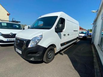 Nissan Interstar 2.3 dCi 35 Tekna FWD L3 H2 Euro 6 4dr