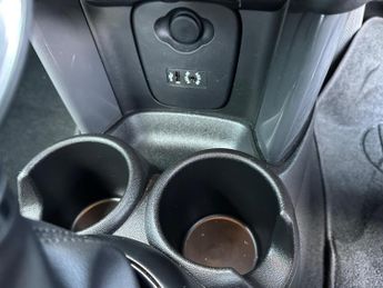 MINI Hatch 1.5 Cooper Auto Euro 6 (s/s) 3dr