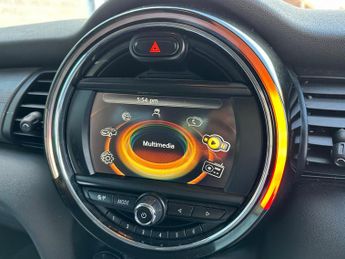 MINI Hatch 1.5 Cooper Auto Euro 6 (s/s) 3dr