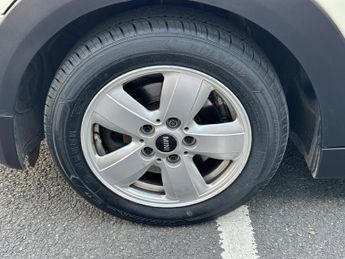 MINI Hatch 1.5 Cooper Auto Euro 6 (s/s) 3dr