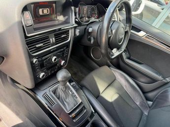 AUDI A4 2.0 TDI Black Edition Saloon 4dr Diesel S Tronic quattro Euro 5 