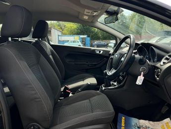 Ford Fiesta 1.0T EcoBoost Zetec Euro 6 (s/s) 3dr