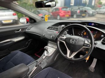 Honda Civic 1.8 i-VTEC Sport i-Shift 5dr