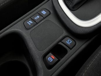 Toyota Yaris 1.5 VVT-h Icon E-CVT Euro 6 (s/s) 5dr