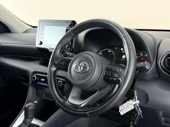Toyota Yaris 1.5 VVT-h Icon E-CVT Euro 6 (s/s) 5dr