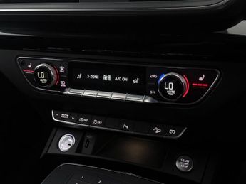 Audi Q5 2.0 TDI 40 S line S Tronic quattro Euro 6 (s/s) 5dr