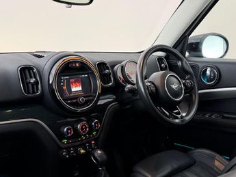 MINI Countryman 1.5 10kWh Cooper SE Exclusive Auto ALL4 Euro 6 (s/s) 5dr
