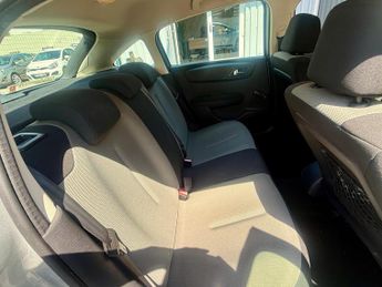 Citroen C4 1.6i 16V SX 5dr